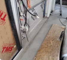 Arases hydrophiles intérieur des murs périphériques