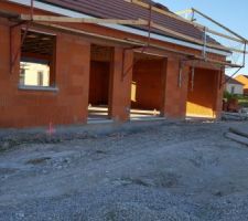 Appuis f&eacute;n&ecirc;tres, baies vitr&eacute;es, portes...