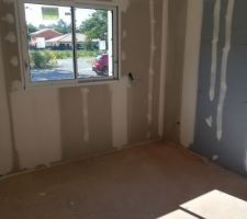 La chambre de la suite parentale