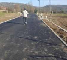 Entree du lotissement a la lisi&egrave;re au fond c'est notre terrain