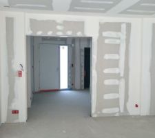 Bandes finies