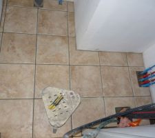 Le carrelage est pos&eacute;...