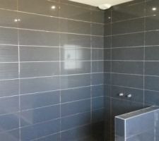 Salle de bain. Douche