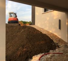Fin du terrassement et aménagements extérieurs