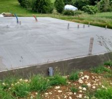 Dalle coulée toute belle toute lisse :)