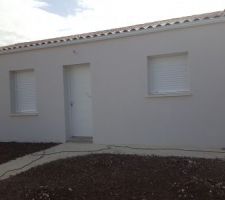 Volets roulants installés.