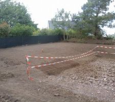 Mise en place de ru-balise de chantier, pour délimiter la partie ou ne pas aller surtout les entreprises