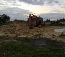 Évacuation des terres et mise à niveaux