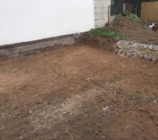 Début du terrassement sur le terrain