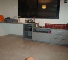 Le bureau^posé aujourd'hui ! la table de jardin a pu aller sur la terrasse