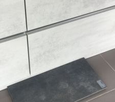 Choix cuisine en fonction du carrelage du s&eacute;jour