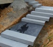 Entrée avec escalier en cours