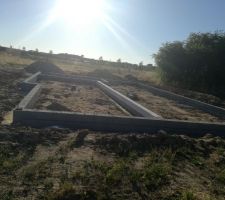 J'ai 2 rang pour le vide sanitaire, avec le recule j'aurais préféré 3 mais je n'avais pas fait attention à ce détail dans la notice descriptive.