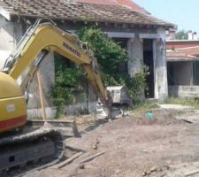 20 06 2017 
d&eacute;marrage du chantier destruction