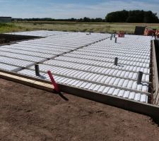 Le plancher avant la dalle.