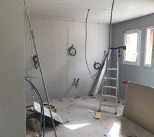 Pose des cloisons et plafond en BA13