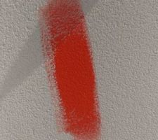 Une peinture orangée qd on avait précisé au MO qu'on voulait du "rouge sang". Non non nous ne sommes pas des vampires