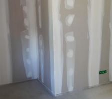 Chambre 11m2 qui sera un Dressing