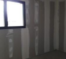 Chambre 11m2 qui sera un Dressing