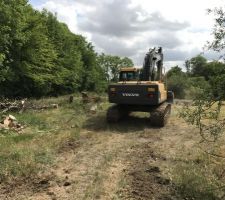 Arrivé de la pelleteuse !!