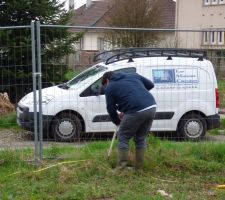 Mise en place des chaises d'implantation.