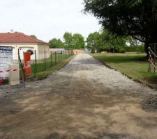 Terrassement  avec chemin d'accès