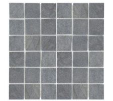 Mosaïque sol de la douche à l'italienne de la SDE parentale : petits carreaux ardoise qui sera fait avec joint gris anthracite