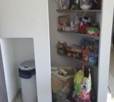 Pose de la cuisine - cellier