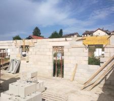 Pose des coffrets pour les volets