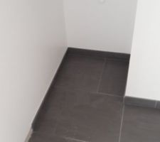 Carrelage wc du bas en cours