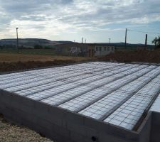 Coulage de la dalle sous peu