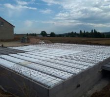 Coulage de la dalle sous peu