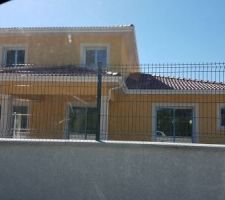 Vue de la maison de la route derrière notre maison.