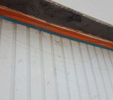 Tableau au dessus du garage en cours.