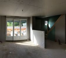 22 mai 2017. Les cloisons sont finies, ou presque. Ne manquent plus que les joints et enduits.