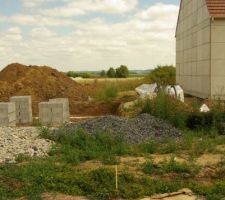 3 juillet 2017. Trois autres constructions ont commencées. Dont celle-ci, une autre maison Phenix.