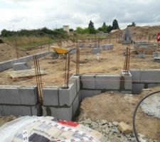 Début de l'élévation du terre-plein