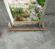 Les seuils de porte sont construits.