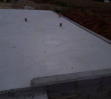 Décoffrage terrasse et placement des futurs murs.