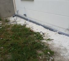 Chantier toujours pas nettoyé. Email envoyé au CST