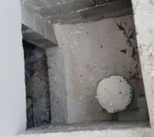Chantier toujours pas nettoyé. Email envoyé au CST