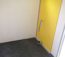 Peinture de notre salle de bain " Jaune Reynolds"