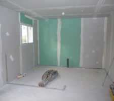 Pose des cloisons (future cuisine il manque le bar)