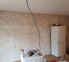 Lissage des murs sur crepis platre 1ere couche