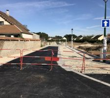 Entr&eacute;e du lotissement