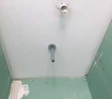 Plomberie dans la douche