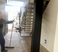 Capotage alu du poteau de refend