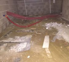 Le sal &eacute;tat de mon vide sanitaire, je trouve cela irrespectueux quand m&ecirc;me envers les propri&eacute;taires, j'esp&egrave;re que le cdt fera nettoy&eacute; comme convenu avant la r&eacute;ception.