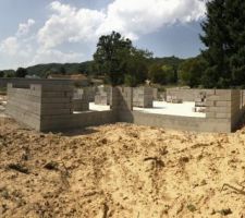 &Eacute;l&eacute;vation des murs - J1