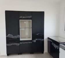 Début mise en place meubles de cuisine